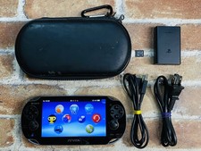 PS Vita PCH-1100 AB01 Crystal Black SONY Playstation 8GB Charger Mobile Case P