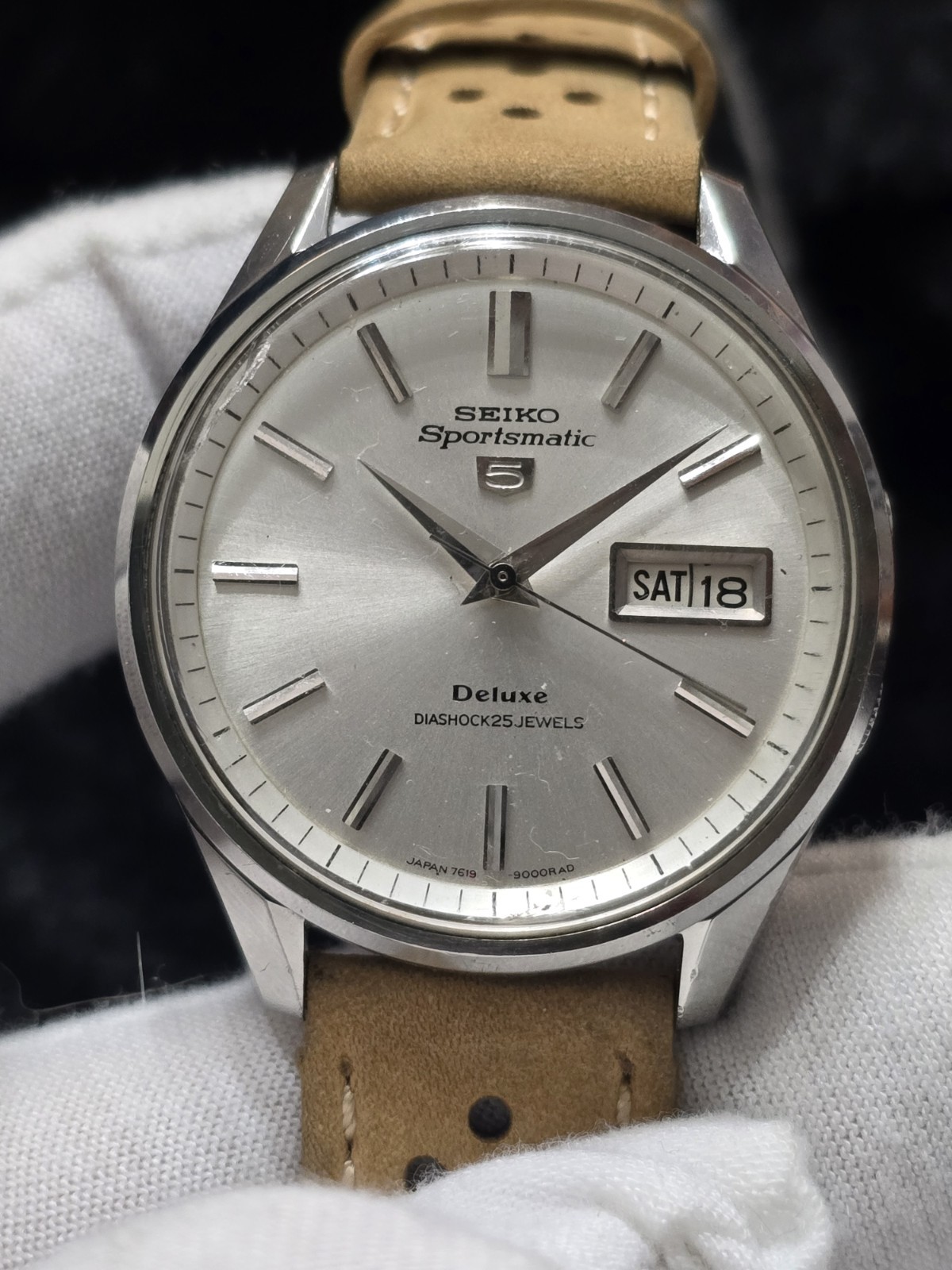 Auto SEIKO Needs Service 5 7619-9000 1966 25J Sportsmatic Vintage Deluxe Runs, - VintageWatches.PK Auto SEIKO Needs Service 5 7619-9000 1966 25J Sportsmatic Vintage Deluxe Runs, - vintagewatches.pk