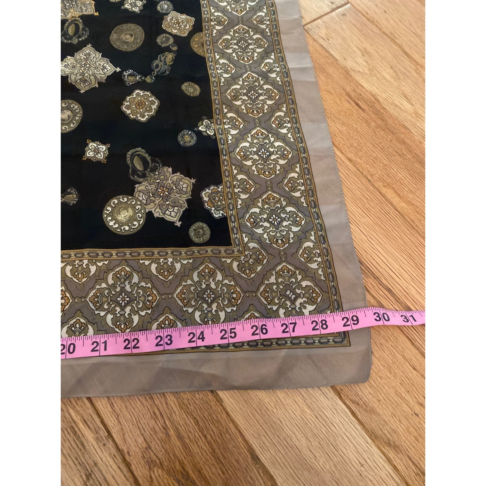 Dark square geometrical patterned thin fashion sc… - image 3