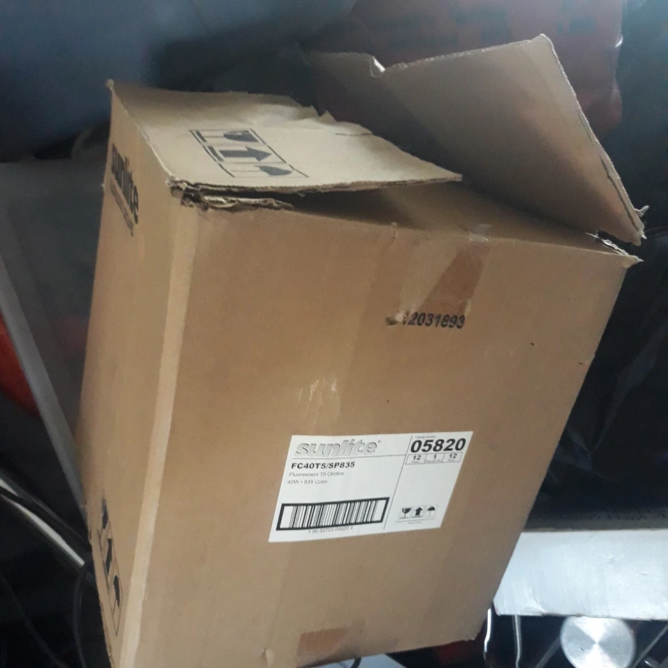 CASE OF 12 FC40T5/SP835 40 Watt 835K 12" Inch Fluorescent Circline - Image 2 of 4