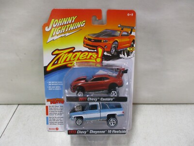 Johnny Lightning  2011 Chevy Camaro & 1973 Chevy Cheyenne 10 Fleetside D
