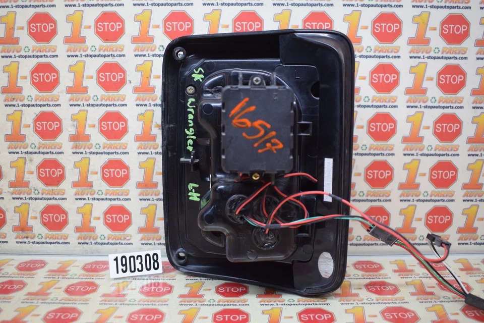 2007-2018 JEEP WRANGLER DRIVER/LEFT SIDE QUARTER MTD LED TAIL LIGHT AFTERMARKET Foto 4 de 4