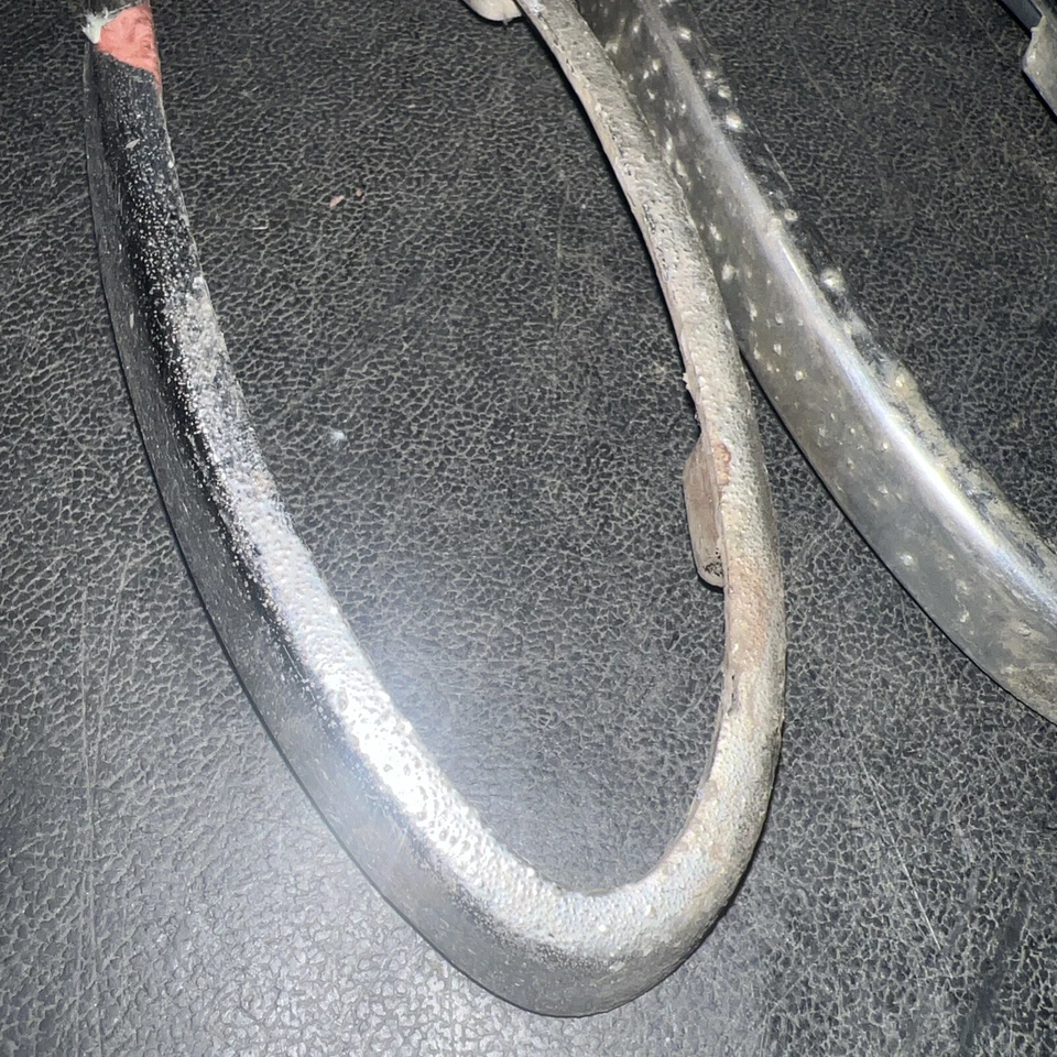 Luz trasera Ford Custom 1949-1950 bisel cromado 8A-13448-C-2 OEM CANTIDAD 3 Foto 4 de 4