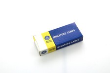 LOT OF 30 GE General Electric No.13 GE13 Miniature Light Bulb Lamps screw type