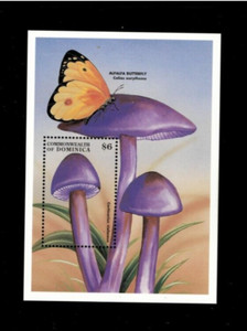 VINTAGE CLASSICS- Dominica 1998- Mushrooms- Souvenir Stamp Sheet- Scott 2052 MNH
