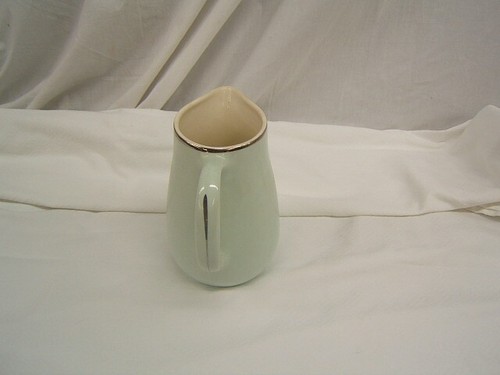Vintage Universal Ballerina Mist 7 1/4" Dining China Milk Water Pitcher USA - Picture 2 of 3