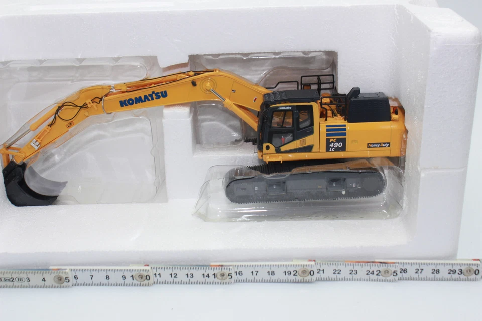 Excavadora sobre orugas UH 8120 Komatsu PC 490 LC 11 1:50 nueva en embalaje original Foto 4 de 4