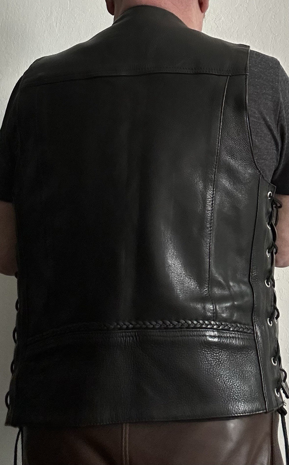 Vance Leather Vest Black Size 44 side laced
