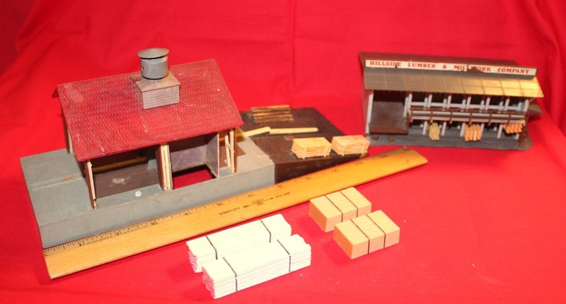 Lumber Mill , Milled Lumber & Storage Shed by Atlas 750 - HO Scale