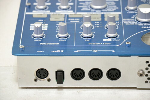 Korg Electribe EMX-1 SD Tube Groovebox Synth Drums Im Kanton