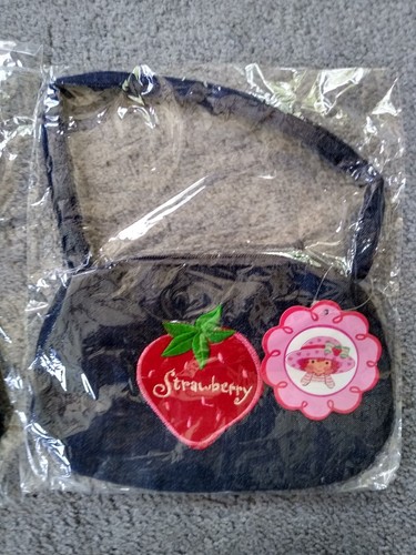 3 NEW GIRLS STRAWBERRY SHORTCAKE PURSES FREE SHIPING - Picture 4 of 4