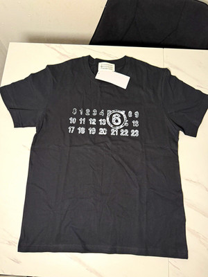 Maison Margiela Herren T-Shirt Kurzarm Rundhals Schwarz Logo Zahlen-Print Gr. L