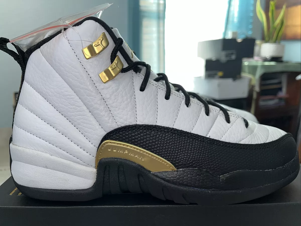 Nike Air Jordan 12 Retro ( GS )White Black Gold 153265 170 Size 6.5 Y / Wmns 8
