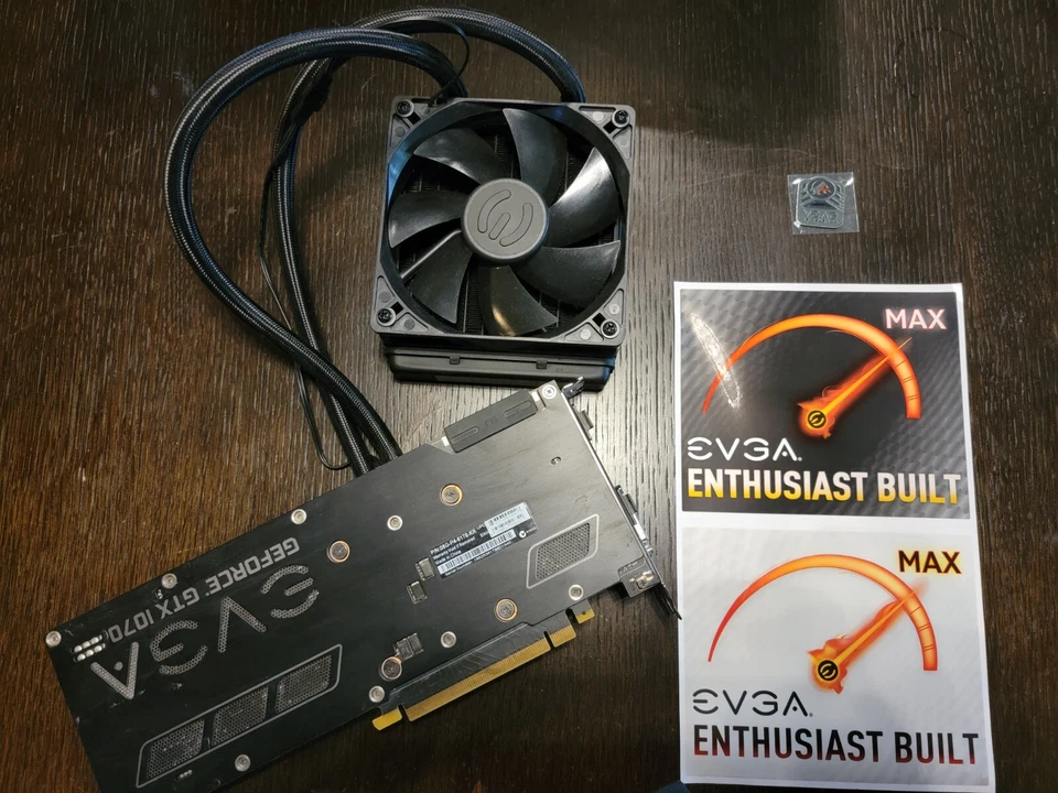EVGA GTX 1070 Hybrid with all-in-one water cooling - in box, with accessories  - Image 2 of 4