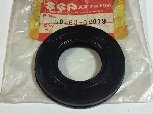 OIL SEAL (32x62x8F) | FLANGED TYPE