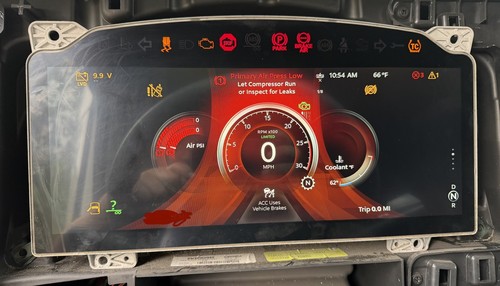 2023 PETERBILT 579 GAUGE CLUSTER  Q43-6090-100-100 182K miles
