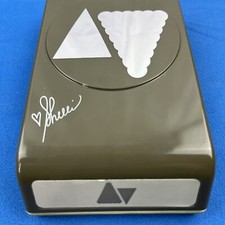 Stampin' Up Shelli Straight Scalloped Triangles Paper Punch Scrapbook Craft