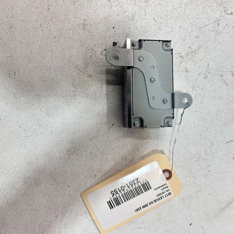 Módulo ecualizador de control de sonido activo Lexus NX200T 2016-2017 OEM Foto 2 de 4