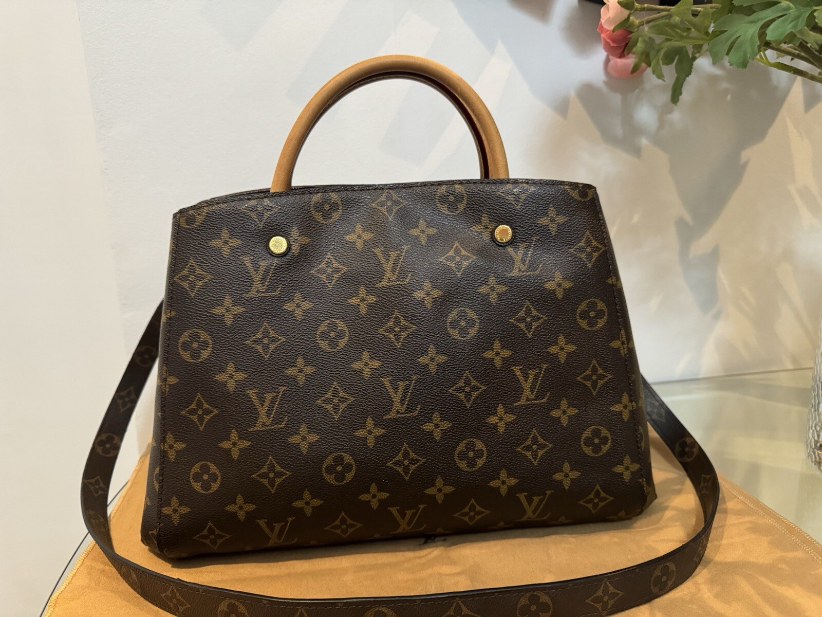 Louis Vuitton Montaigne