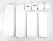 SET OF REST BANDS AND PADDED UNDERBANDS WITH TEAR CLOSURE