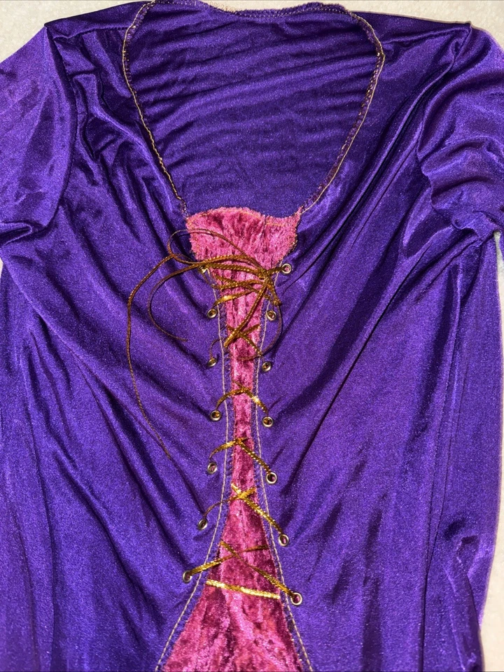 Vestido Disfraz Halloween Quinevere Mujer Talla M Púrpura Terciopelo Satinado Con Diadema Foto 2 de 3