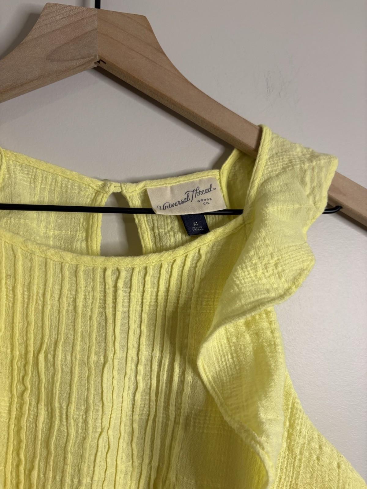Universal Thread Sleeveless Ruffled Top Yellow Pl… - image 4