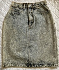 Women's Vintage 80s Jordache Light Acid Wash Denim Jean High Waisted Skirt - 5/6