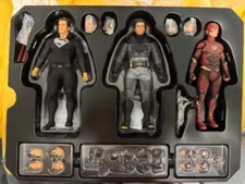 Mezco One:12 Collective Justice League Superman Batman Flash 3 Pack In Stock