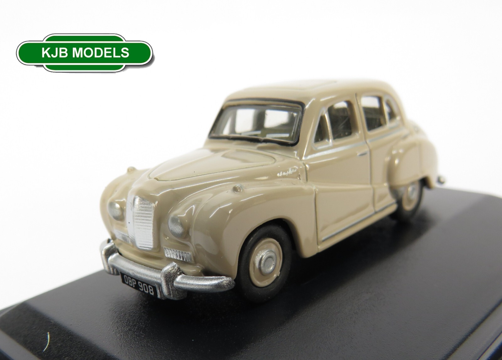 BNIB OO GAUGE OXFORD 1:76 76SOM004 Cotswold Beige Austin Somerset Car
