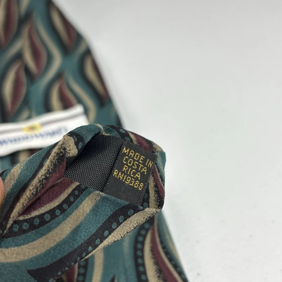 De Colección Woodward Retro Abstracto Verde Rojo Hoja Sombreada Vainas AOP Hecho en Costa Rica 57 Foto 4 de 4