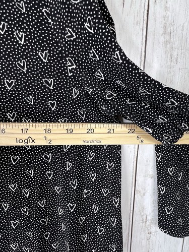 Adrianna Papell Women's 1X Top Black with White Heart Tunic Blouse NWT Classic - Picture 7 of 13