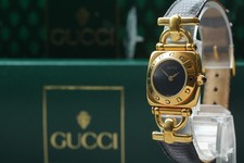 [N COMME NEUVE avec boîte papier] Montre femme vintage Gucci 6300L cadran...