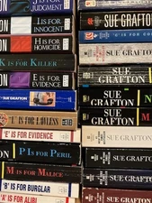 Build Your Own Sue Grafton Kinsey Millhone Paperback Lot/Bundle You Choose Books