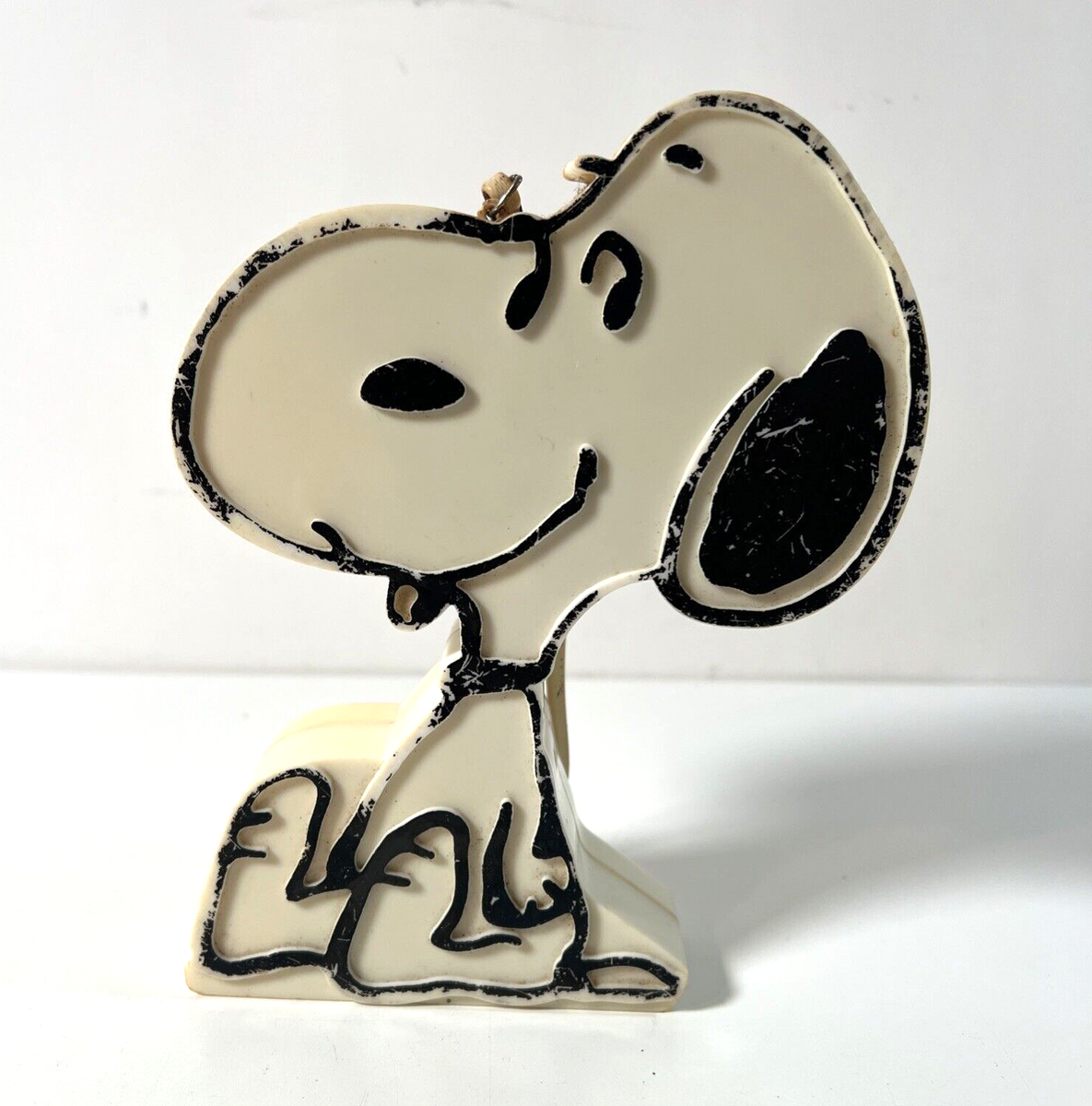 Vintage 1974 Snoopy Transistor Radio, Takes 9v Battery, Works