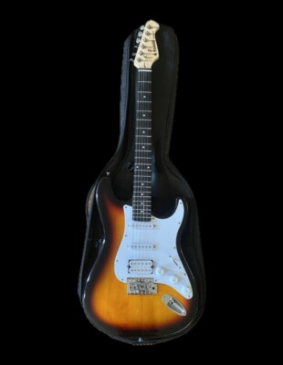 Donner DST-100S HSS Sunburst Stratocaster w/ Case and 90-degree Instrument Cable