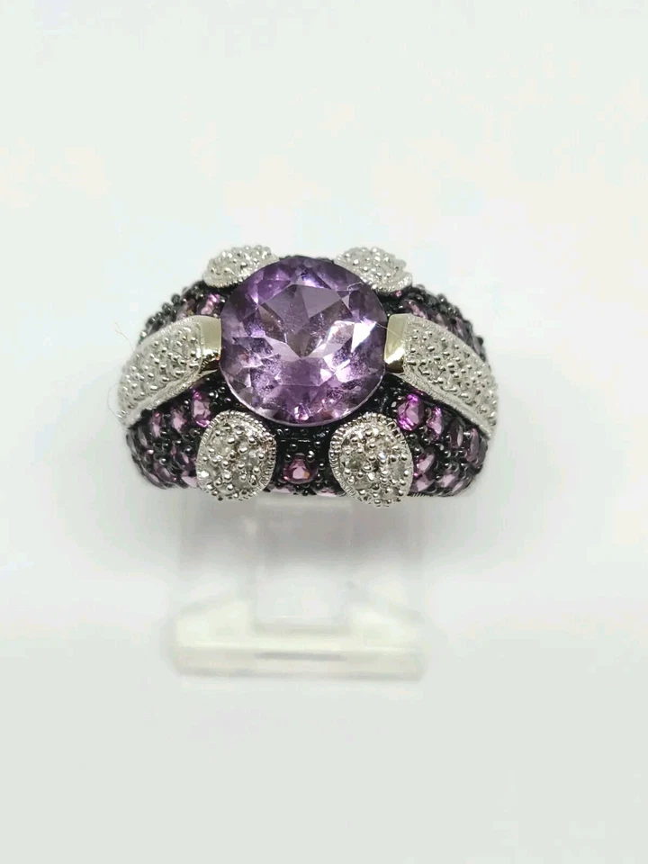 Anillo de diamantes y amatista púrpura natural cúpula de oro blanco de 14 K talla 8 precio de venta sugerido por el fabricante $2,300 Foto 4 de 4