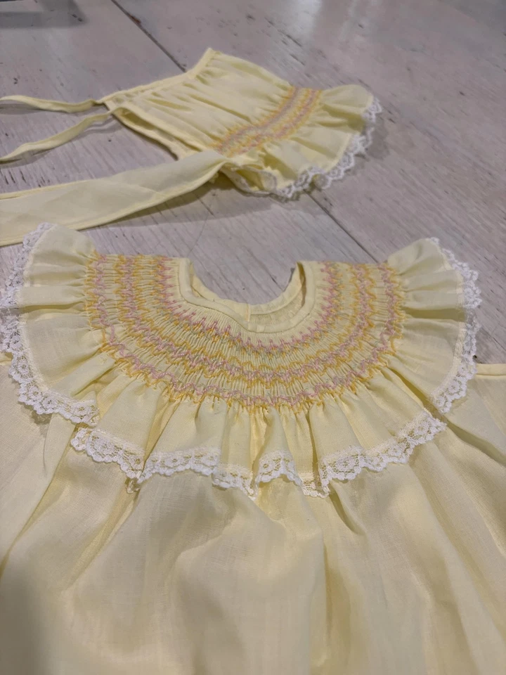Vintage Nannette Dress Bonnet Set Baby Girls Small Smocked Lace Made USA 70s - Image 3 of 4