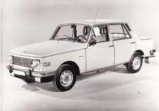 1981 WARTBURG 353, L.H.D. 4-DOOR SALOON, PHOTOGRAPH.