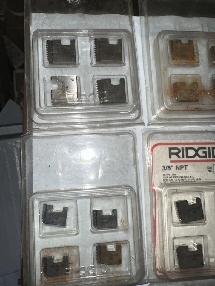 BULK LOT OF RIGID PIPE DIES SOME HAS RUST ALL UNUSED 14 PACKS - Image 2 of 4