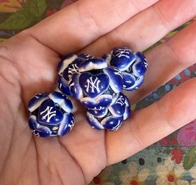5 Pce NEW YORK Baseball Team Chunky Heart Acrylic Bubblegum Beads Rhinestones