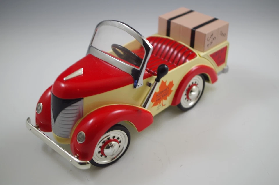 CROWN PREMIUMS 1941 CARTON PEDAL CAR BANK DIE CAST 1:6 SCALE LE. HERSHEY  MIB - Image 3 of 4