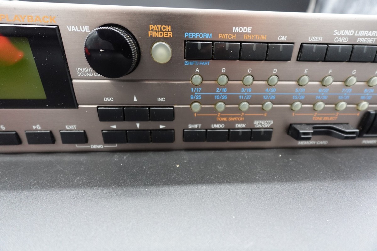 815 Roland XV-5080 シンセサイザー Roland XV-5080 128-Voice Synthesizer Module With Power Cable