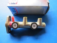 Maître-cylindre de frein Ford TRANSIT