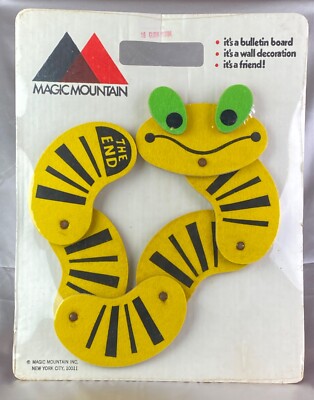 1970's MAGIC MOUNTAIN, INC. Bulletin Board Movable Glow-Worm Orig. Pkg.