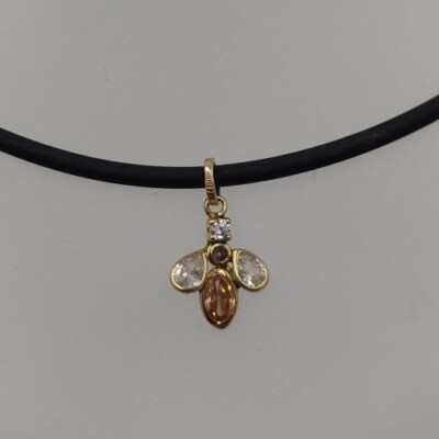 Collier En Or 9K Avec Pendentif Améthyste Et Zirconiums - Chaine Torsadée, Occasion Comme Neuf