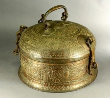 ^ Antique 1800's India FINE Repousse Copper Large PANDAN Container Betel Box 