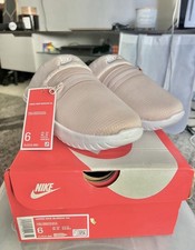 Nike Burrow Women  s Slippers Pink Size 6 New with Box 