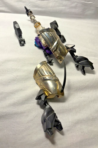 Bombshell Insect Robot Transistor Robots 1985 Four Star Action Figure (parts)