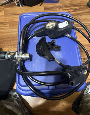 Oceanic Prodigy Scuba Regulator Set with Gauges, Compass, and Carry Bag