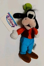 Disney Store 8" Goofy Mini Bean Bag Beanie with original tags: NWT vintage